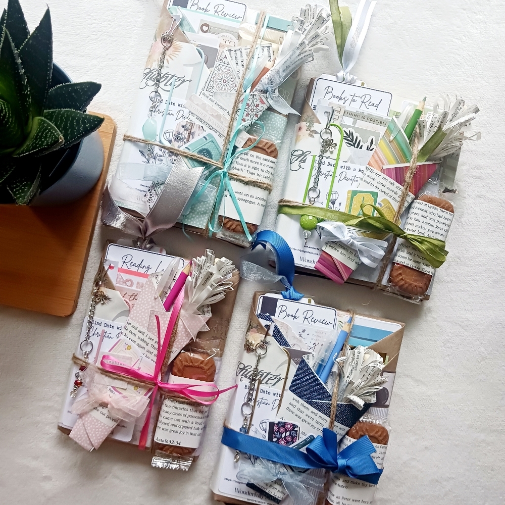 Aesthetic Blind Date with a Book, Blind Date with a 'Christian Devotional' Book